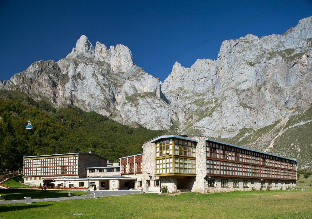 fuente de picos motorcycle tour