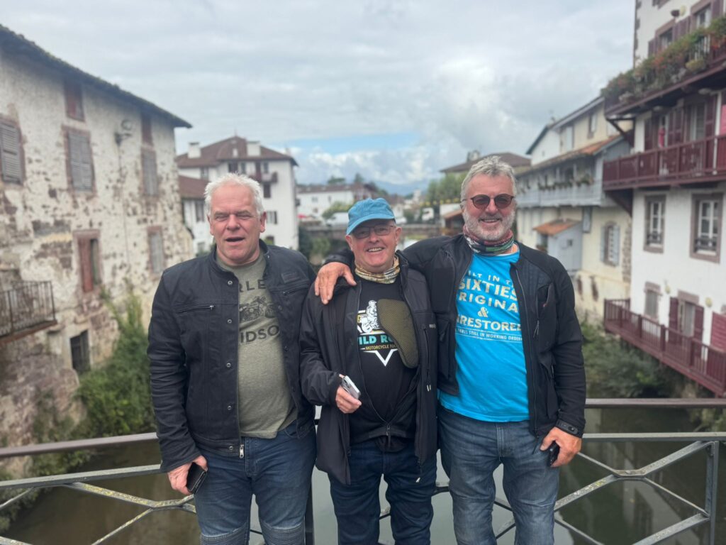 group motorcycle tours friends