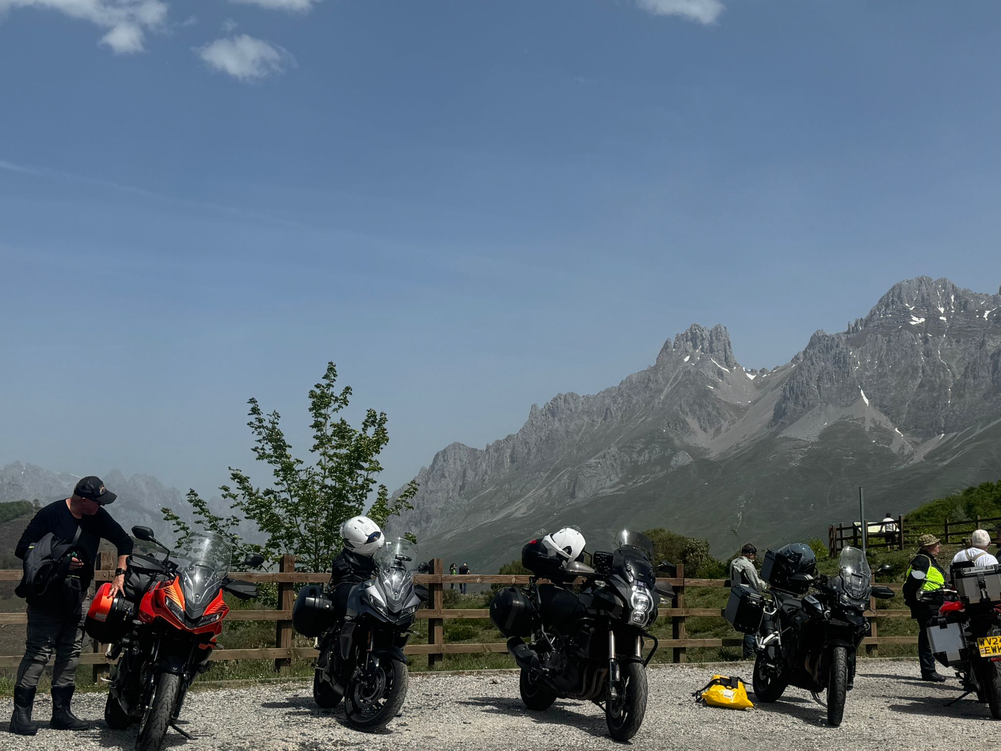 Day 2 — Fuente De to Villafranca del Bierzo